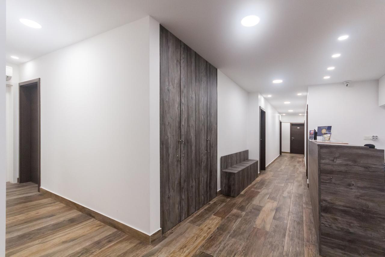 Apinelo Tower Rooms Split Eksteriør bilde