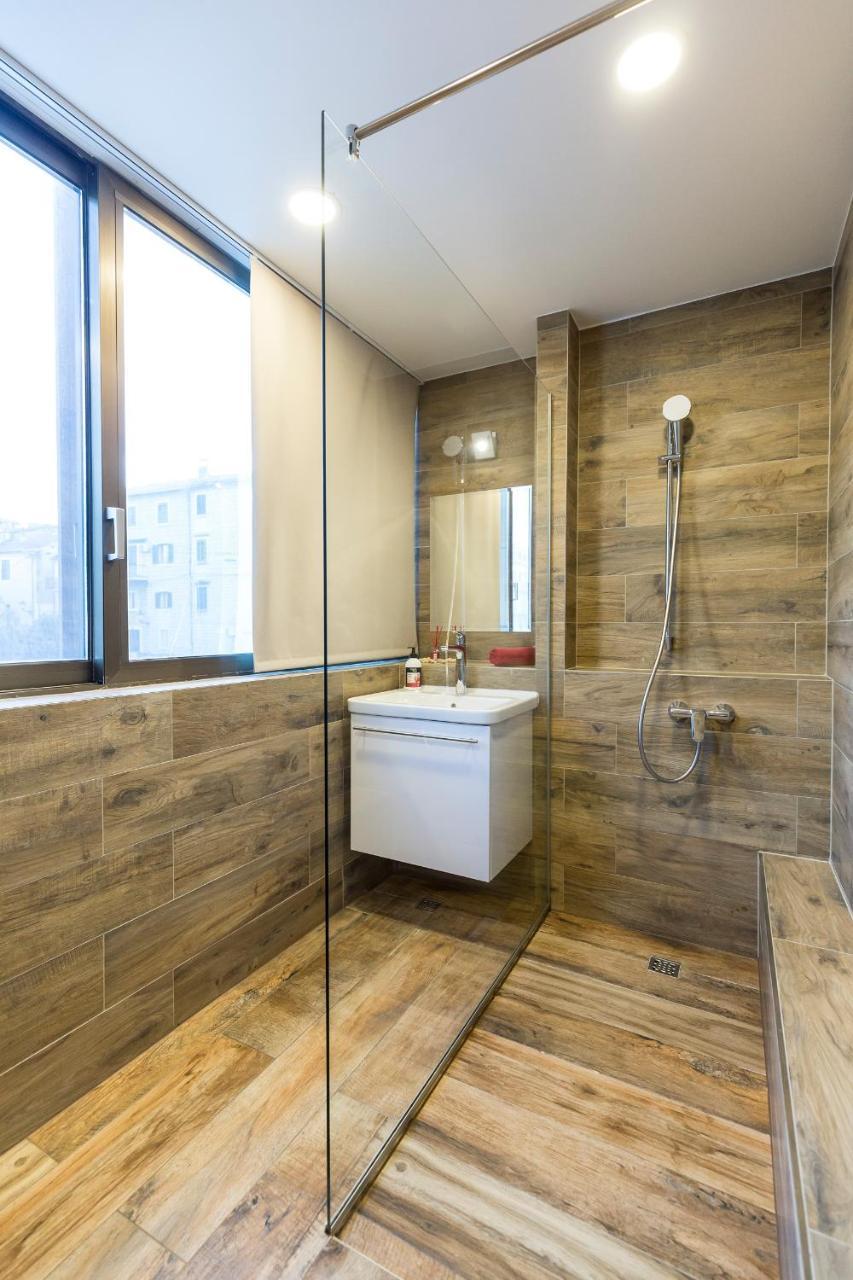 Apinelo Tower Rooms Split Eksteriør bilde