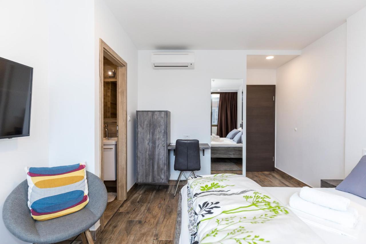 Apinelo Tower Rooms Split Eksteriør bilde